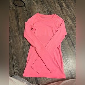 Womens hot pink swiftly tech